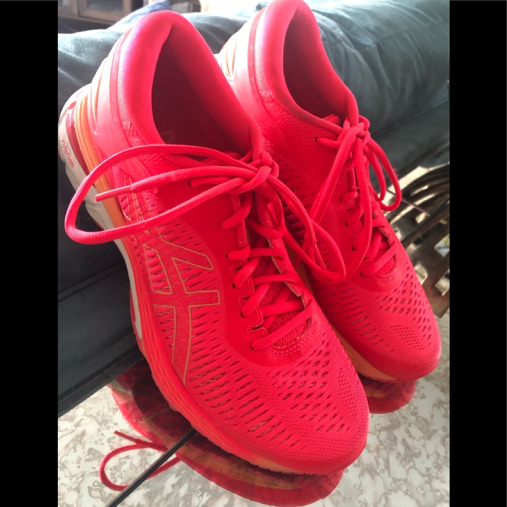 ASICS Gel-Kayano 25